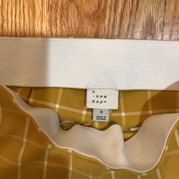 Stretchy Yellow Checkered Trousers - Picture 2 of 4